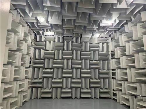 半消声室